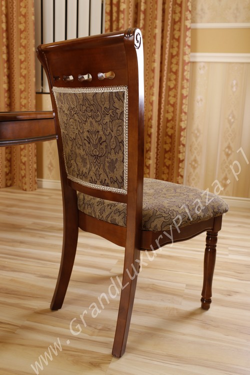 krzesła stylowe